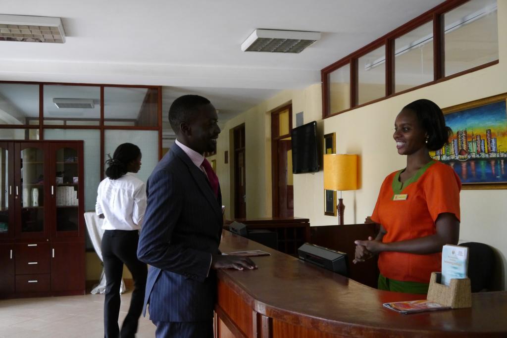 Jumuia Hotel Kisumu Ngoại thất bức ảnh