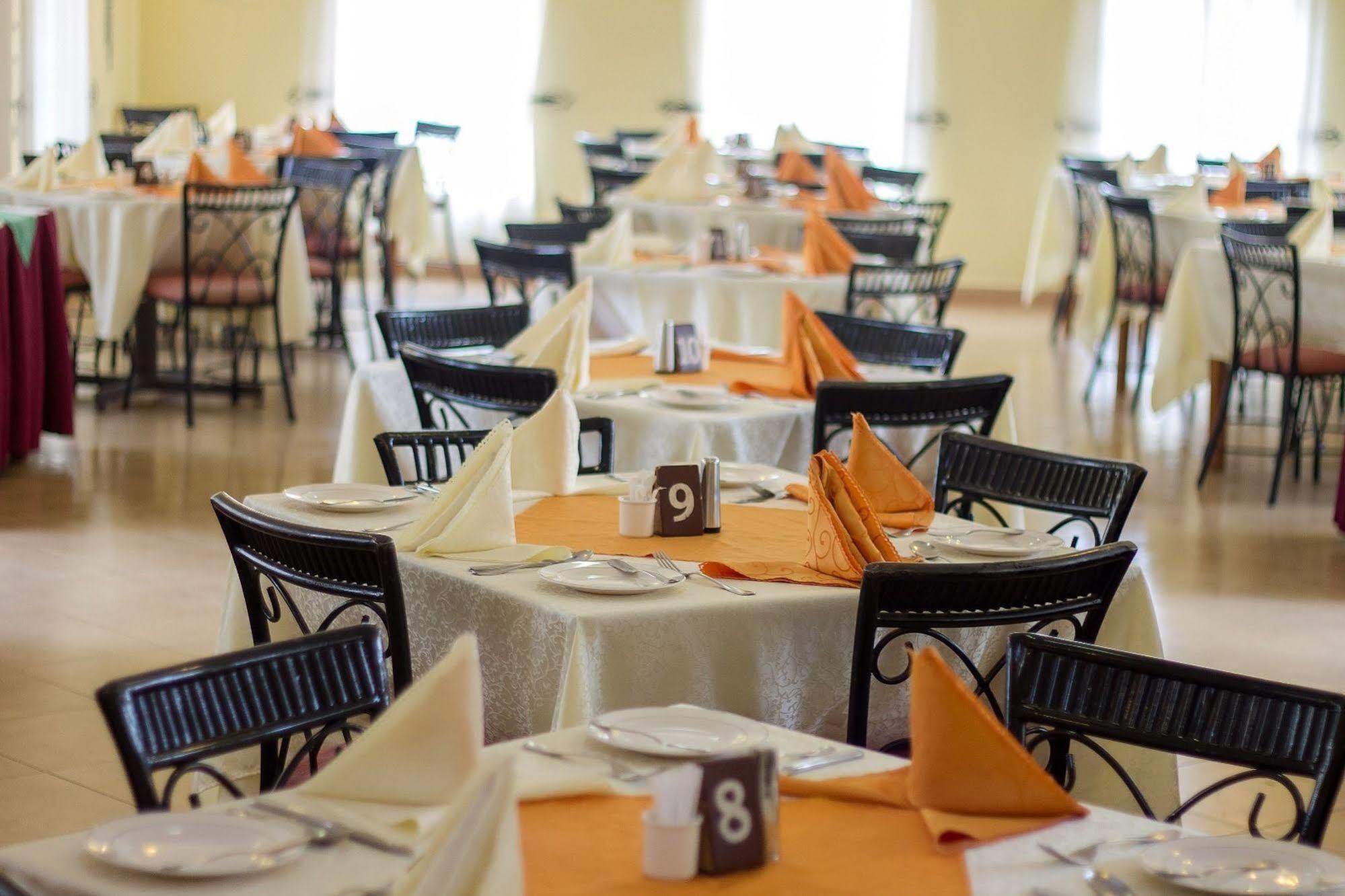 Jumuia Hotel Kisumu Ngoại thất bức ảnh